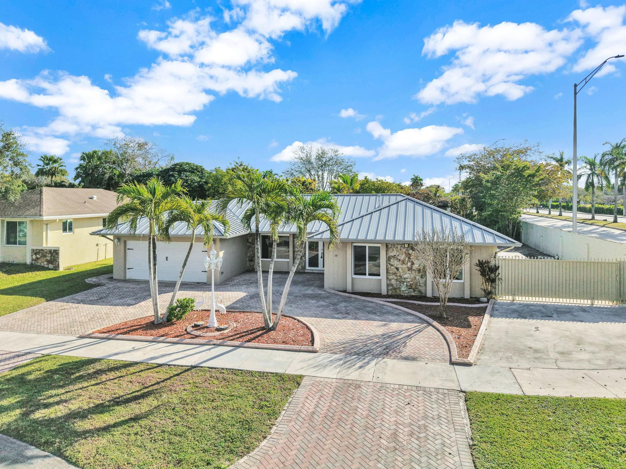 10321 SW 116th, Miami, FL, 33176 - Investment Single Family Home. Photo #1