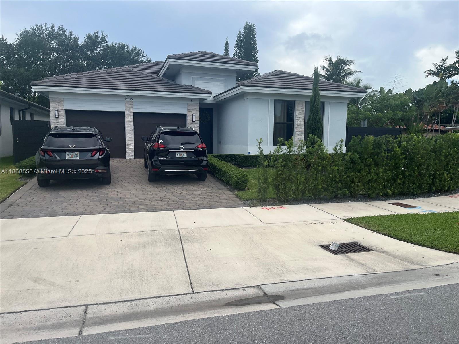 19410 SW 124th Ct, Miami, FL, 33177 - Investment Single Family Home. Photo #1