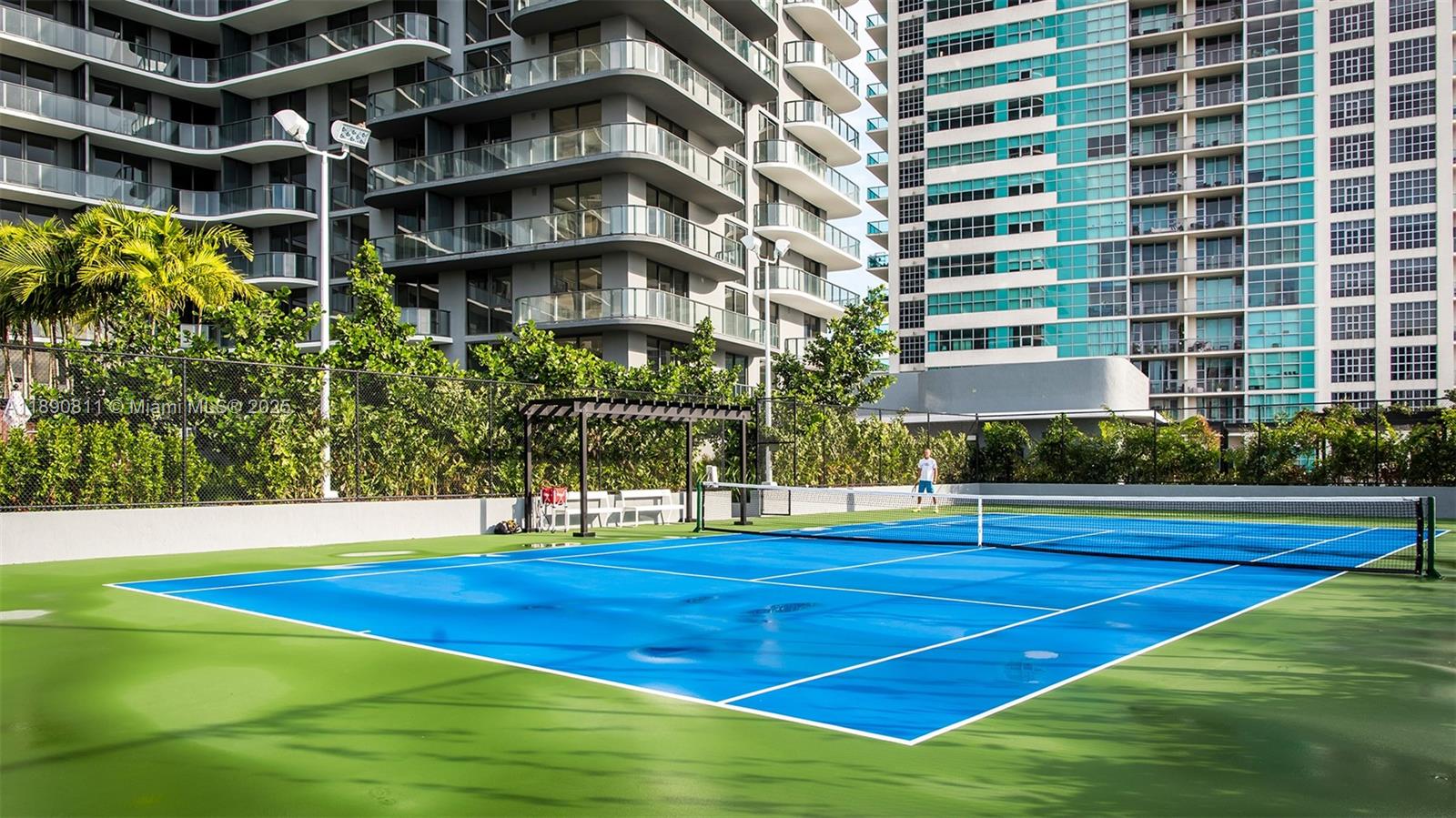 121 NE 34th St #908, Miami, FL, 33137 - Investment Condo. Photo #1