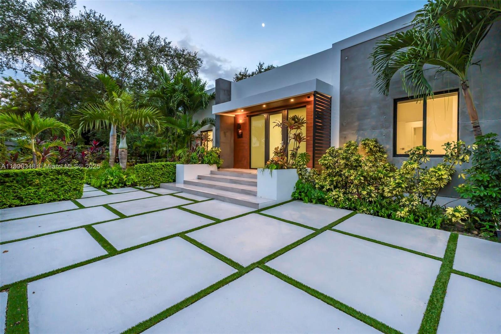 3000 SW 20th St, Miami, FL, 33145 - Investment Single Family Home. Photo #1