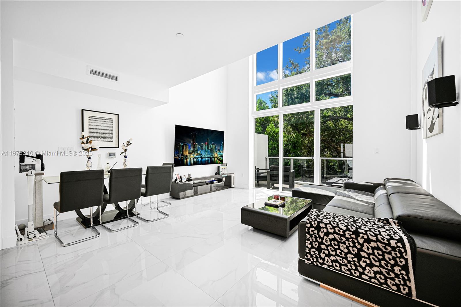455 NE 39th St #205, Miami, FL, 33137 - Investment Condo. Photo #1