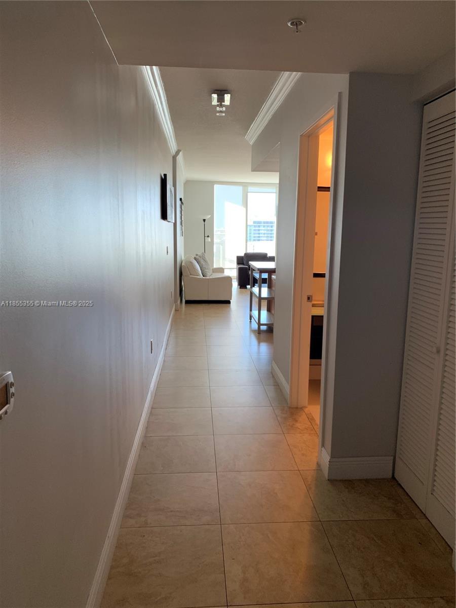 185 SW 7th St #2202, Miami, FL, 33130 - Investment Condo. Photo #1