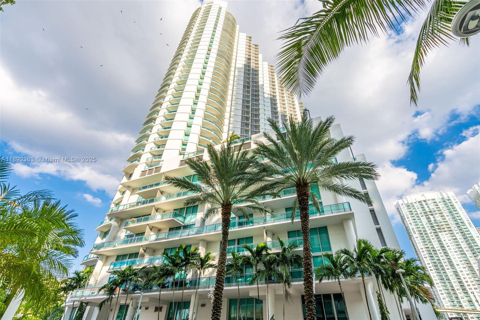 350 S Miami Ave #1601, Miami, FL, 33130 - Investment Condo. Photo #1
