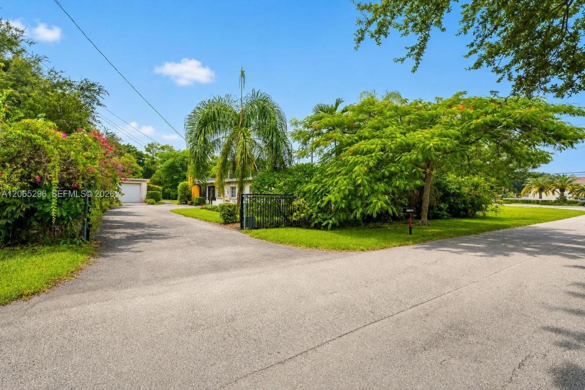 11624 SW 93rd, Miami, FL, 33176 - Investment Single Family Home. Photo #1