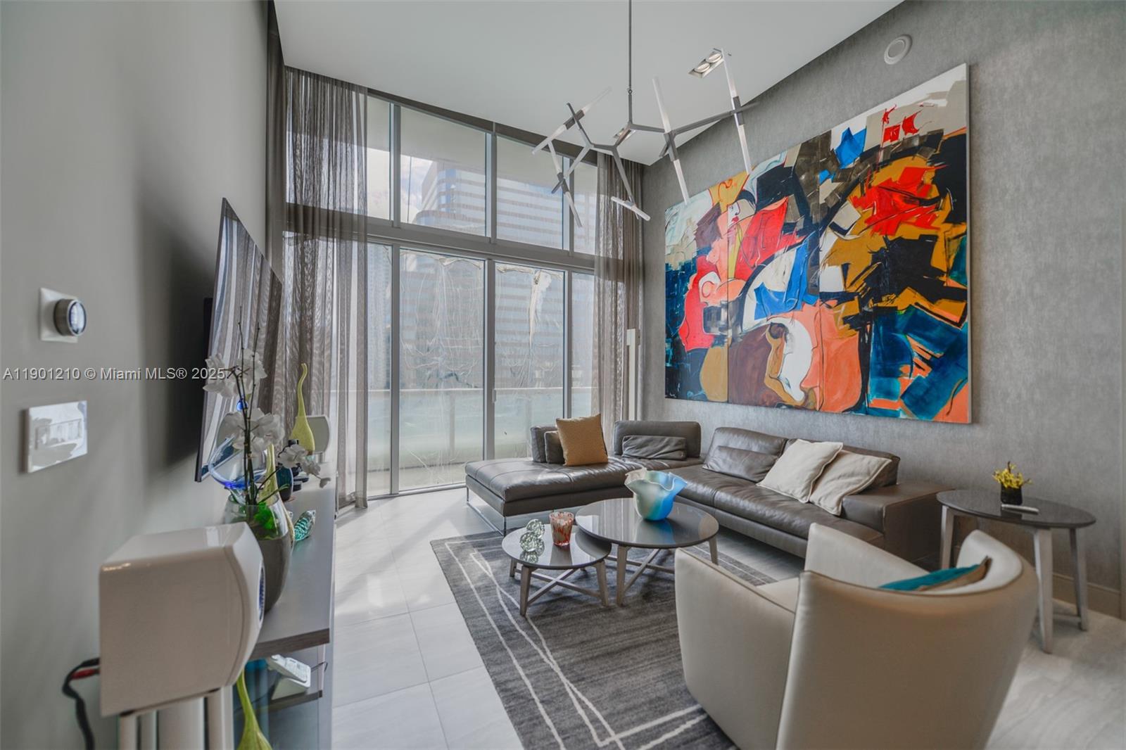 495 Brickell Ave #2211, Miami, FL, 33131 - Investment Condo. Photo #1