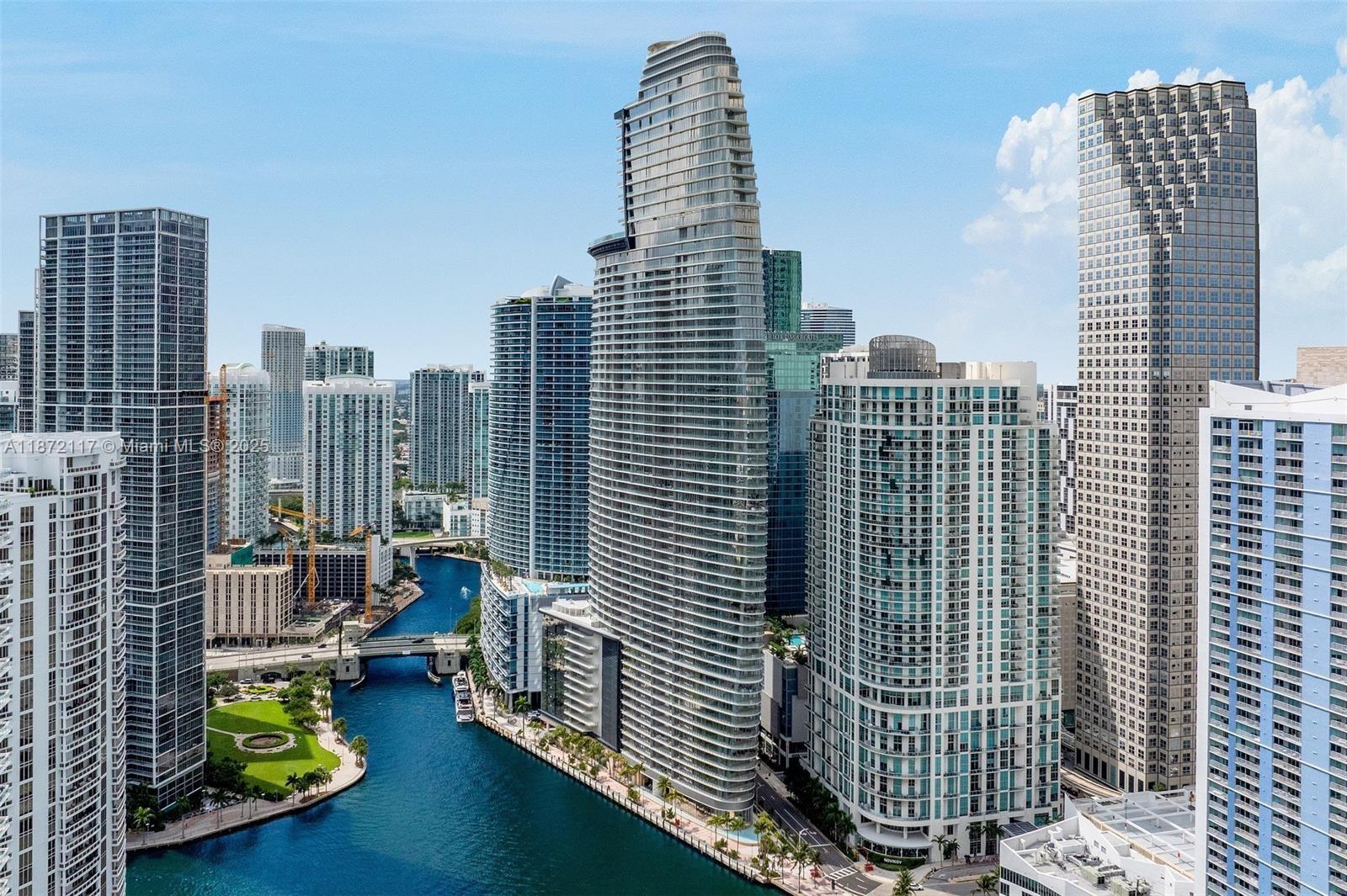 300 Biscayne Boulevard Way #4104C, Miami, FL, 33131 - Investment Condo. Photo #1
