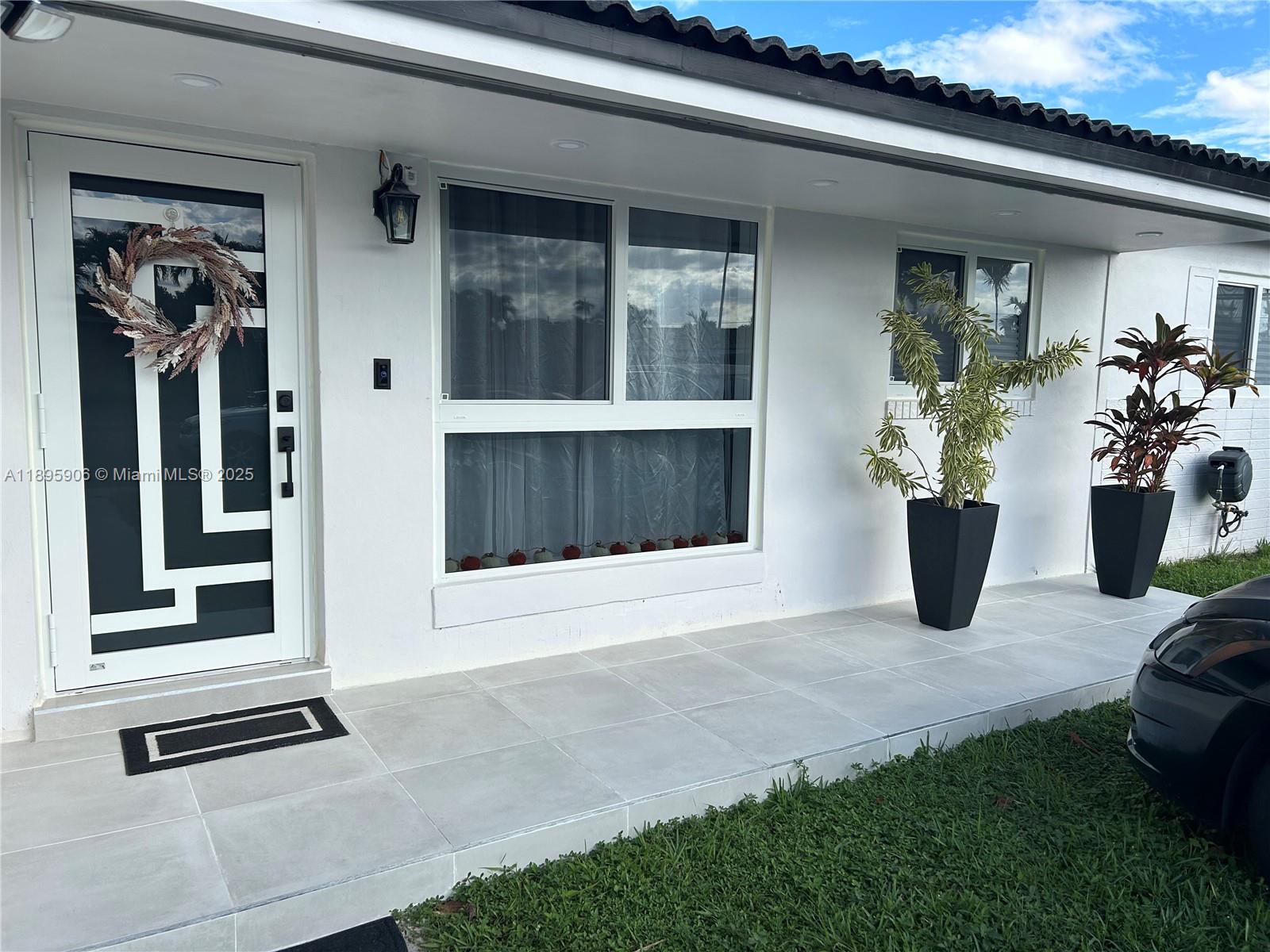 1821 SW 92nd Pl, Miami, FL, 33165 - Investment Single Family Home. Photo #1