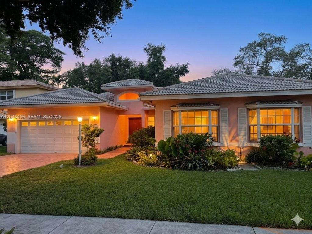 9812 SW 77th, Miami, FL, 33156 - Investment Single Family Home. Photo #1