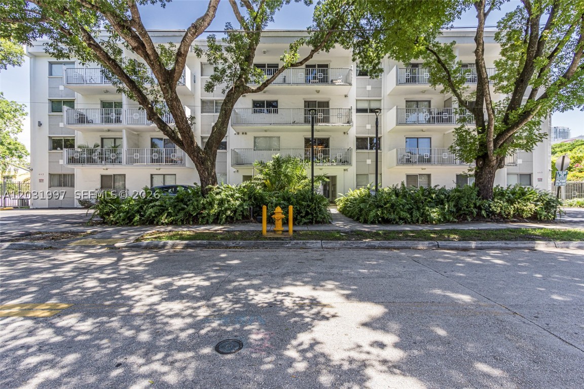 445 SW 11th #102, Miami, FL, 33130 - Investment Condo. Photo #1