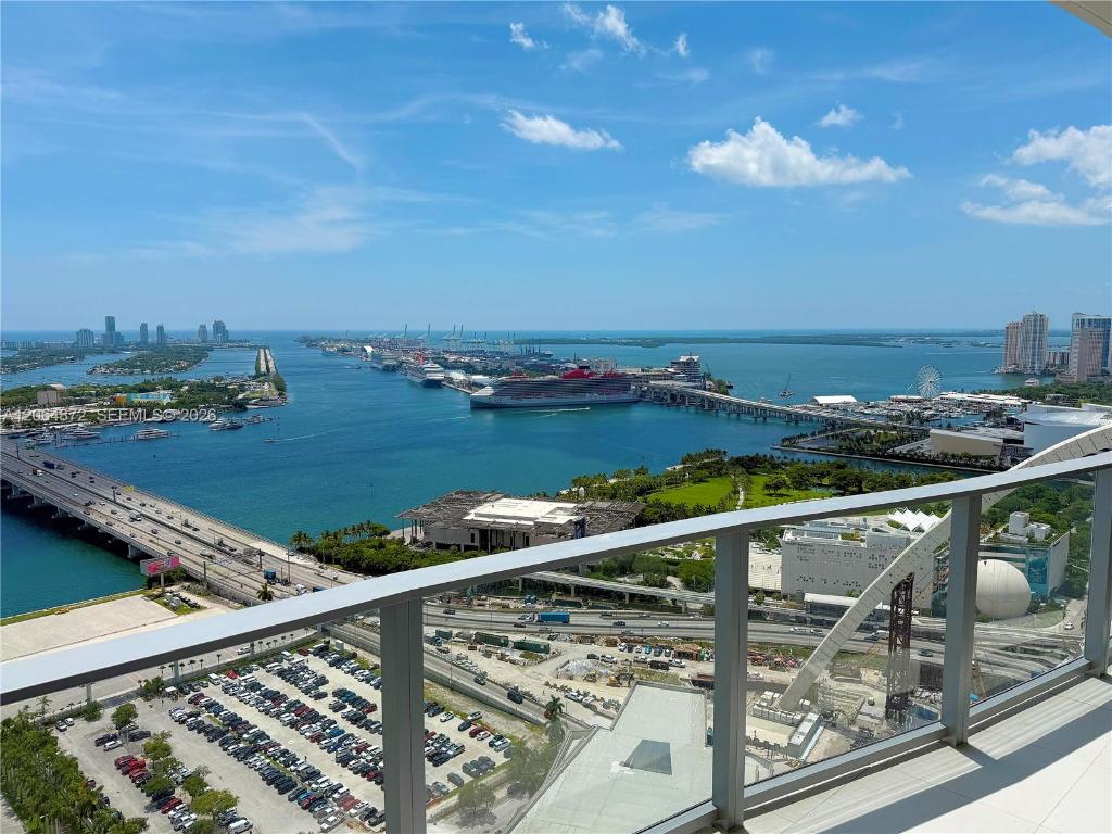 1400 Biscayne #3603, Miami, FL, 33132 - Investment Condo. Photo #1