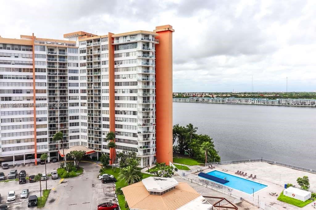 1351 NE Miami Gardens Dr #1001E, Miami, FL, 33179 - Investment Condo. Photo #1
