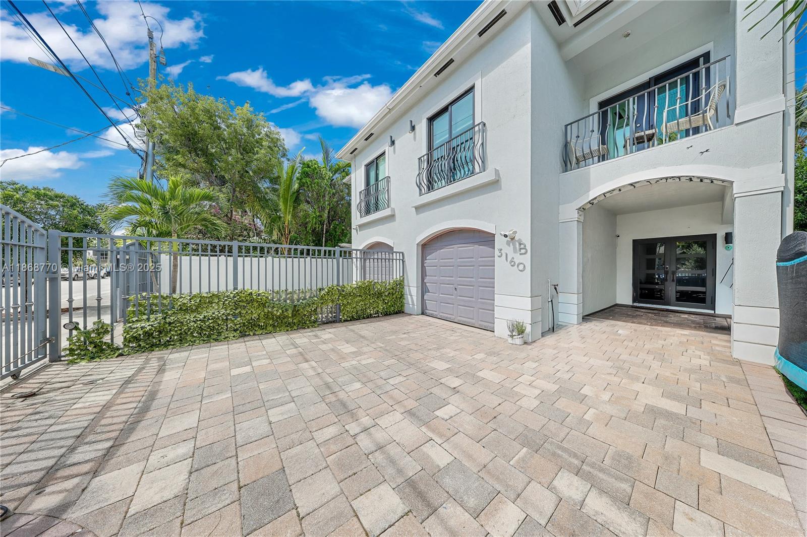 3160 New York St #B, Miami, FL, 33133 - Investment Townhome. Photo #1