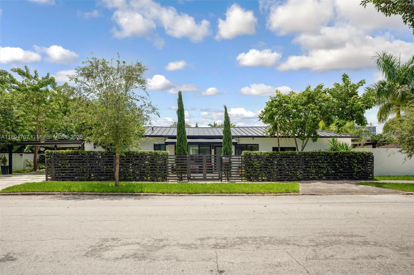 2484 SW 25 ST, Miami, FL, 33133 - Investment Single Family Home. Photo #1