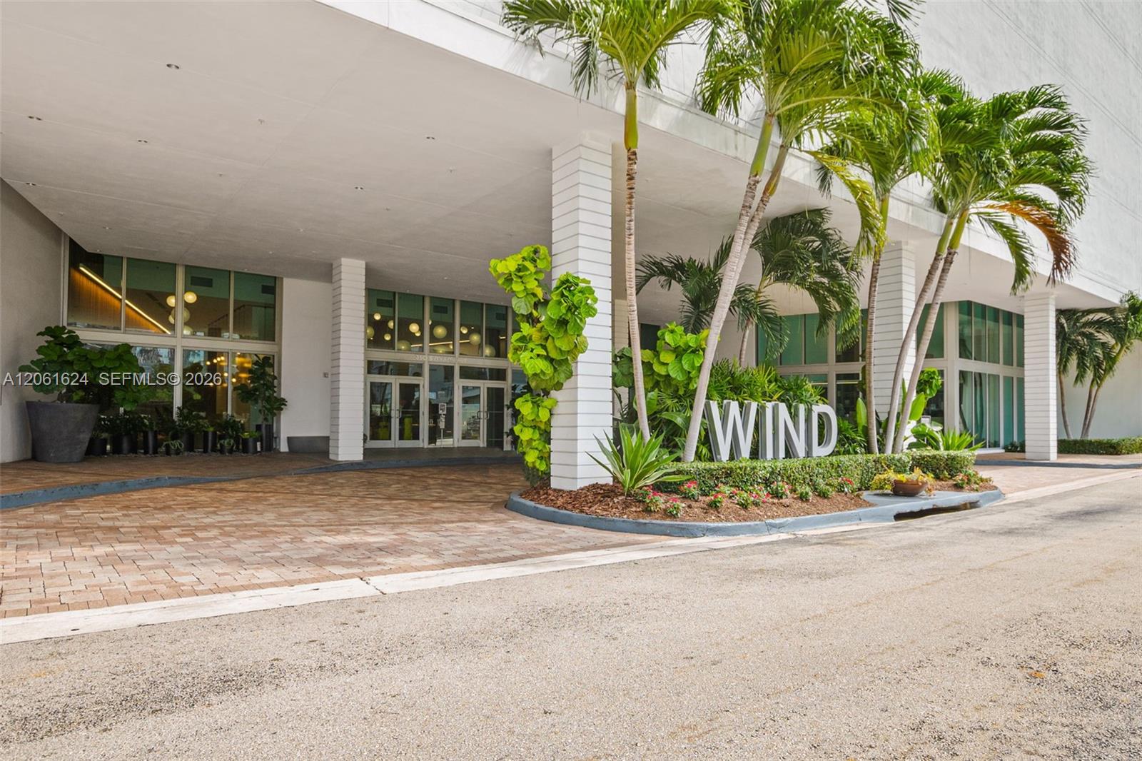 350 S Miami #1805, Miami, FL, 33130 - Investment Condo. Photo #1