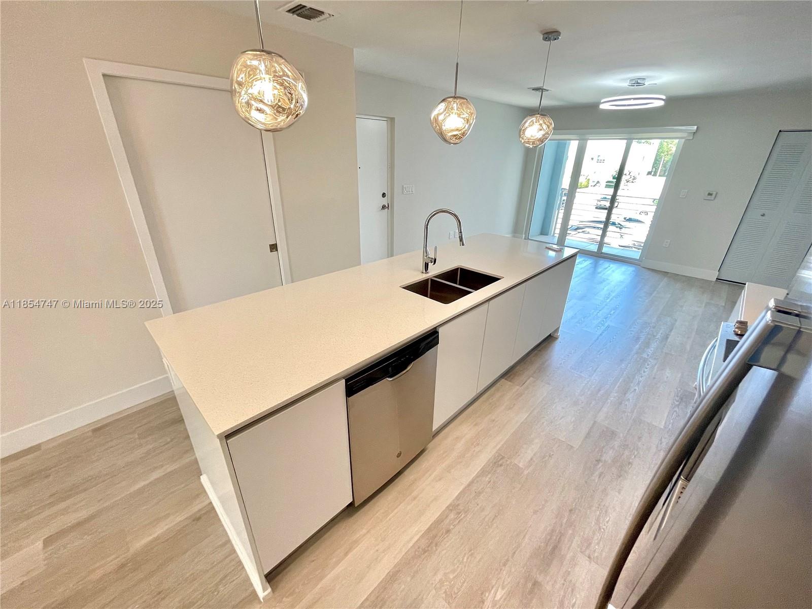 2535 NE 193rd St #3212, Miami, FL, 33180 - Investment Condo. Photo #1