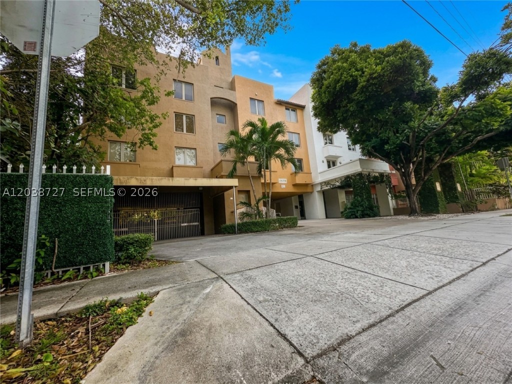2630 SW 28th #44, Miami, FL, 33133 - Investment Condo. Photo #1