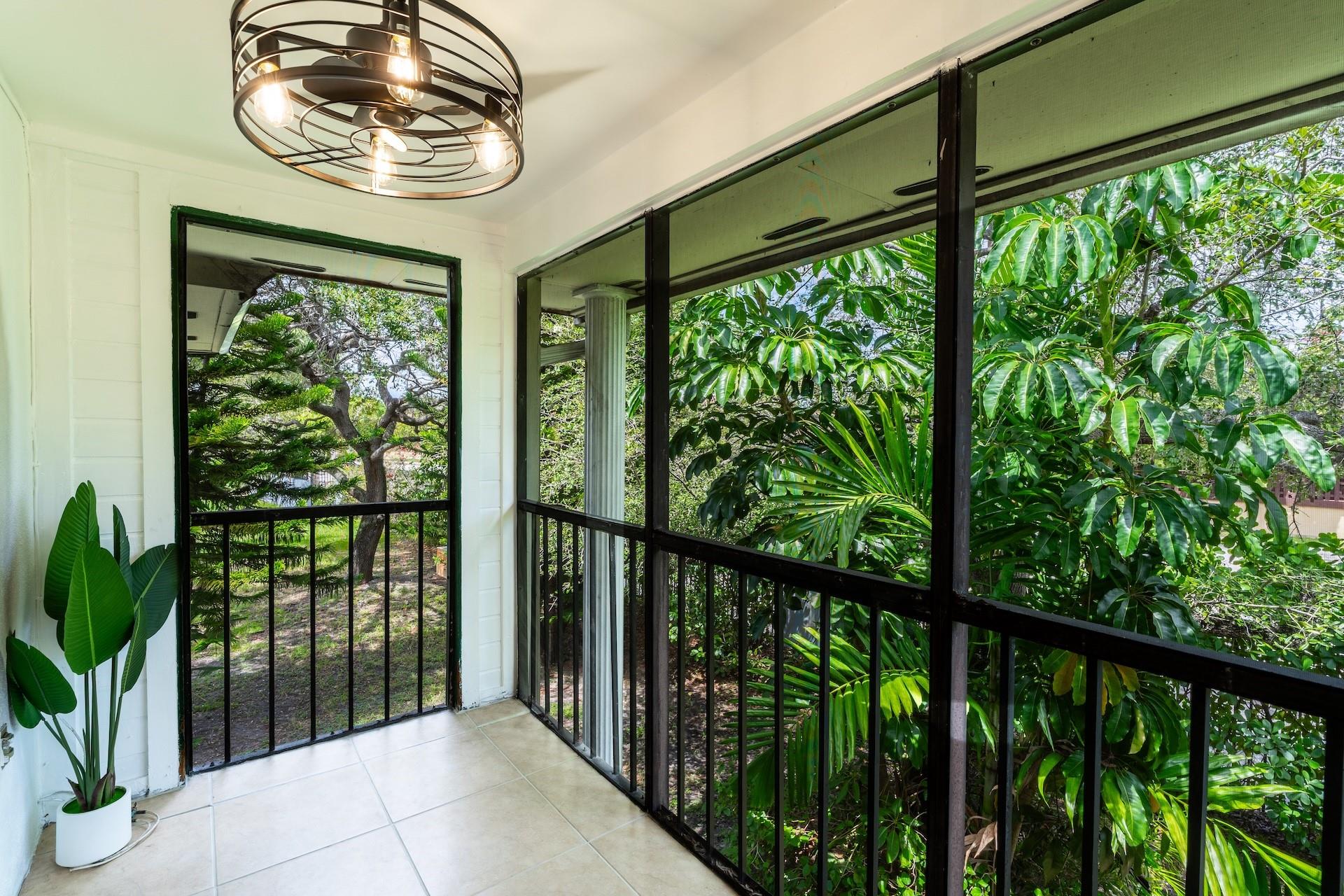 927 NE 199 Street #202, Miami, FL, 33179 - Investment Condo. Photo #1