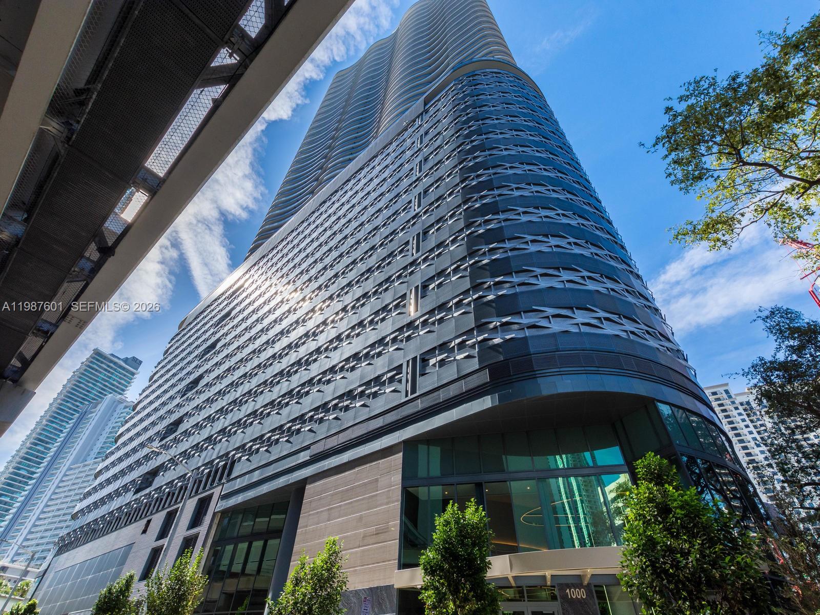 1000 Brickell #4104, Miami, FL, 33131 - Investment Condo. Photo #1