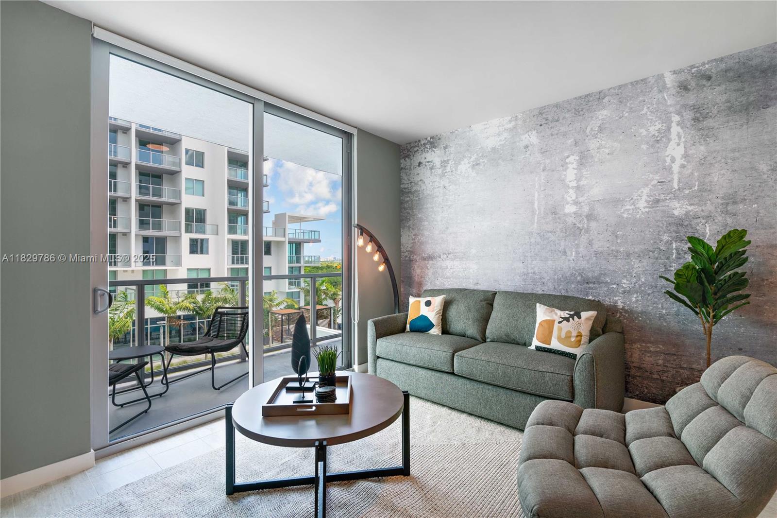 3900 Biscayne Blvd #S-818, Miami, FL, 33137 - Investment Condo. Photo #1