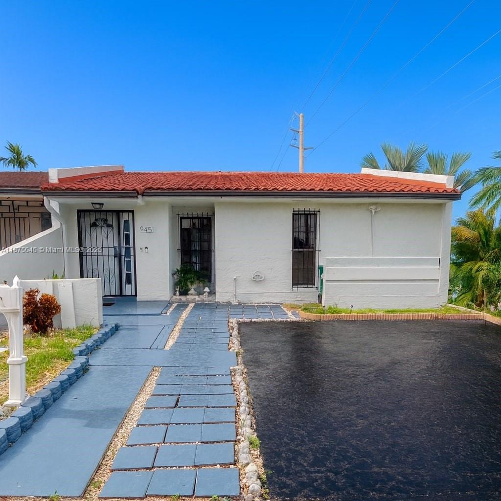9451 SW 5th Ln, Miami, FL, 33174 - Investment Townhome. Photo #1