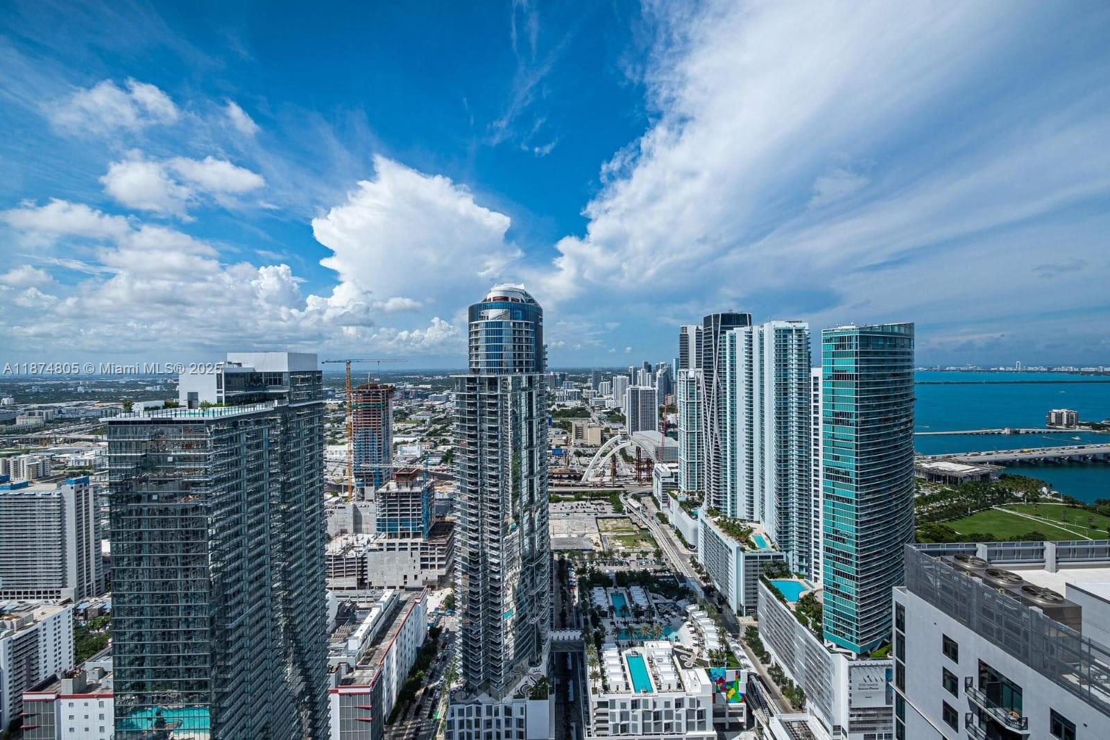 159 NE 6th St #5101, Miami, FL, 33132 - Investment Condo. Photo #1