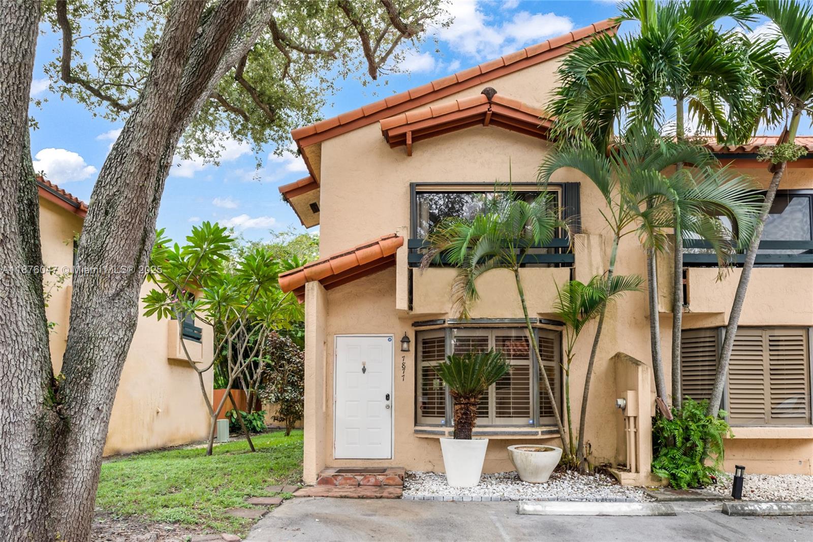 7877 SW 102nd Ln, Miami, FL, 33156 - Investment Townhome. Photo #1