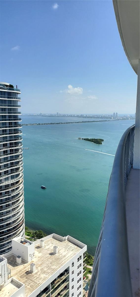 1750 N Bayshore Dr #PH-5411, Miami, FL, 33132 - Investment Condo. Photo #1