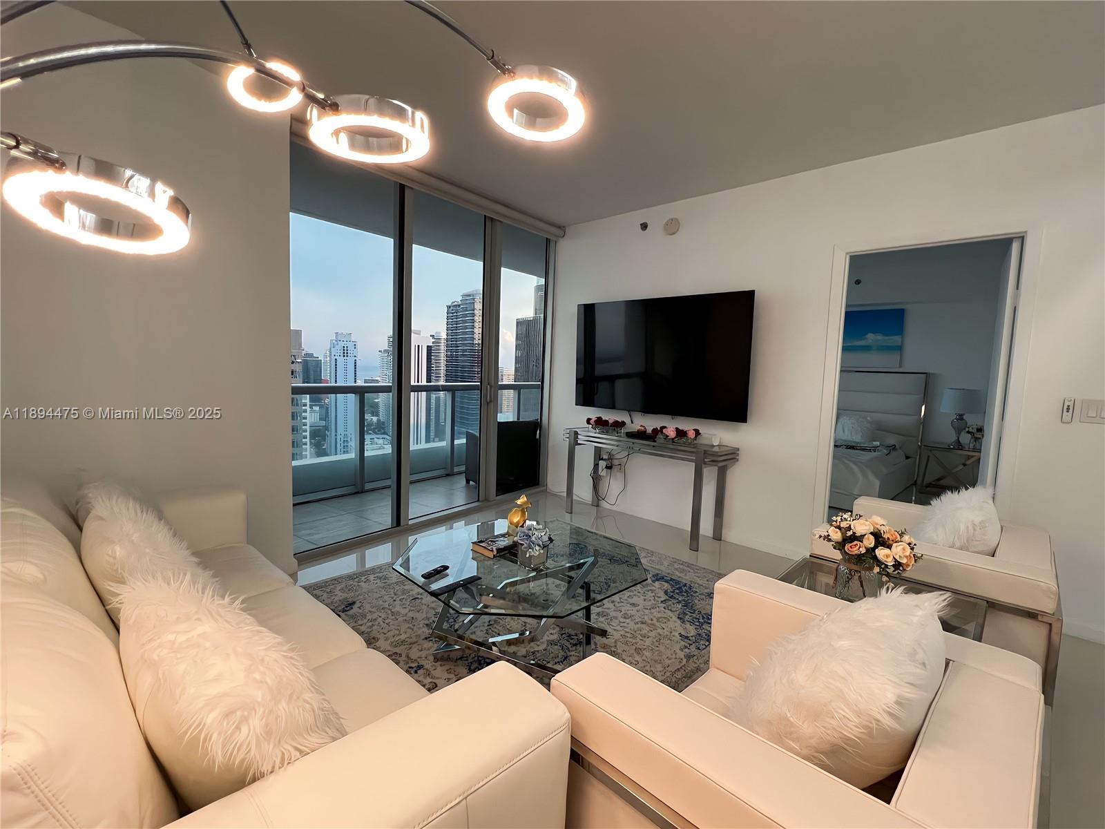 485 Brickell Ave #4109, Miami, FL, 33131 - Investment Condo. Photo #1