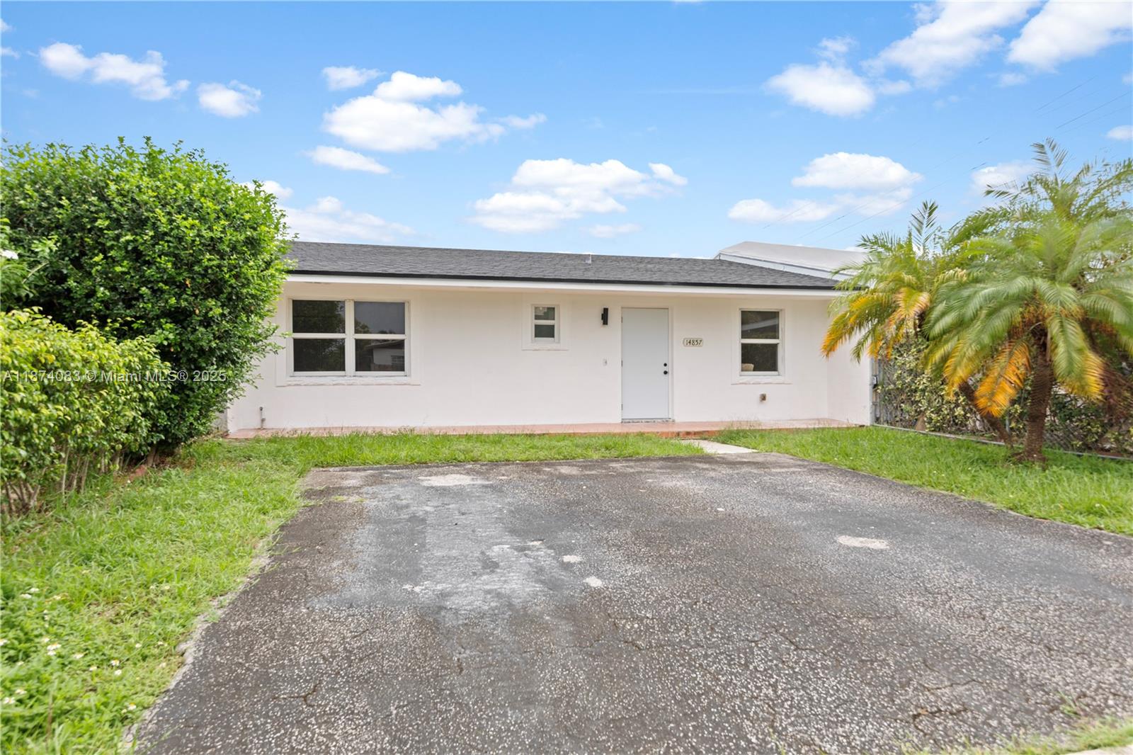 14857 SW 114th Ct, Miami, FL, 33176 - Investment Single Family Home. Photo #1