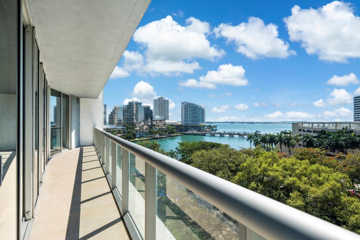 495 Brickell #811, Miami, FL, 33131 - Investment Condo. Photo #1