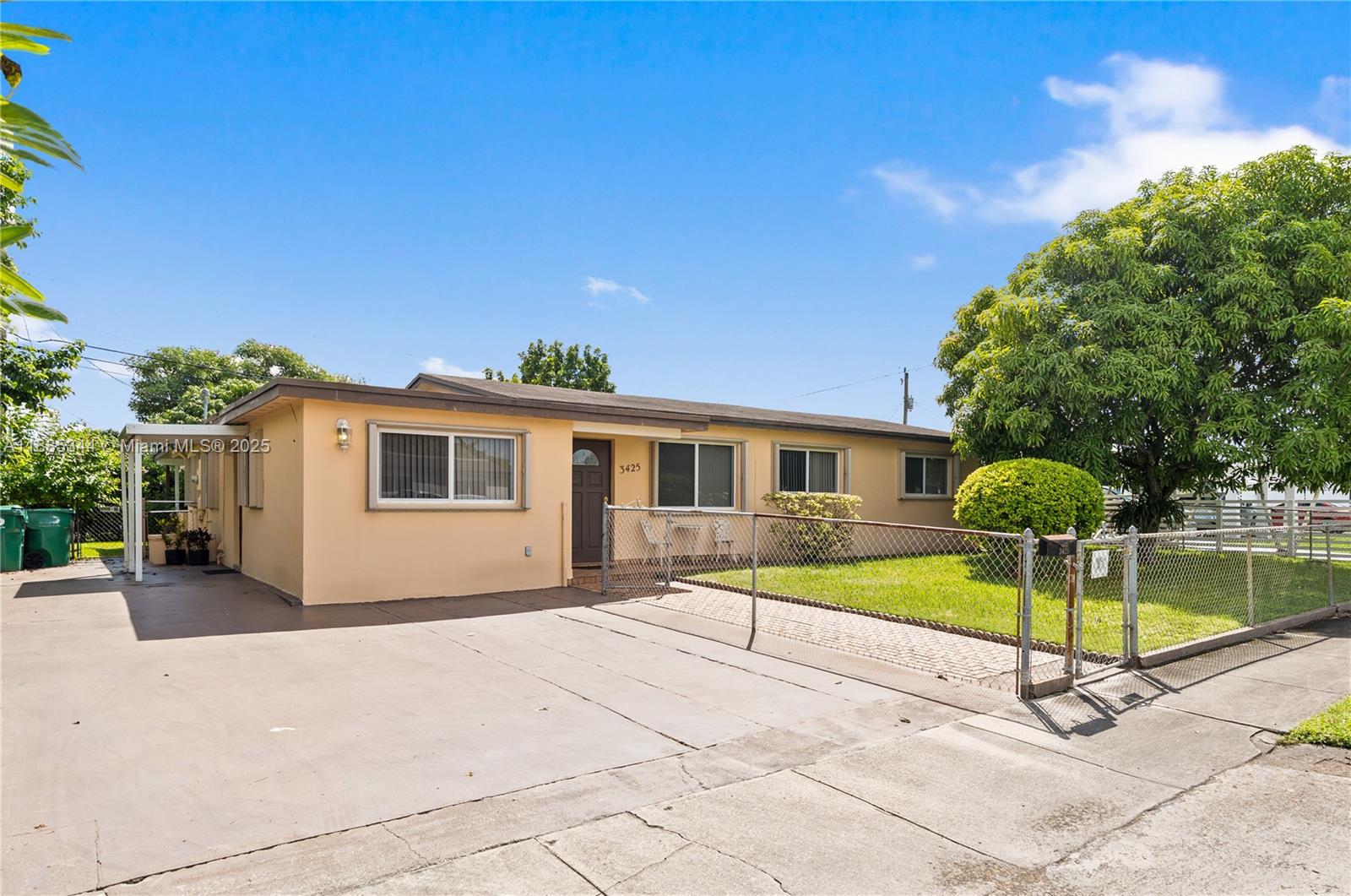 3425 SW 105th Ave, Miami, FL, 33165 - Investment Single Family Home. Photo #1
