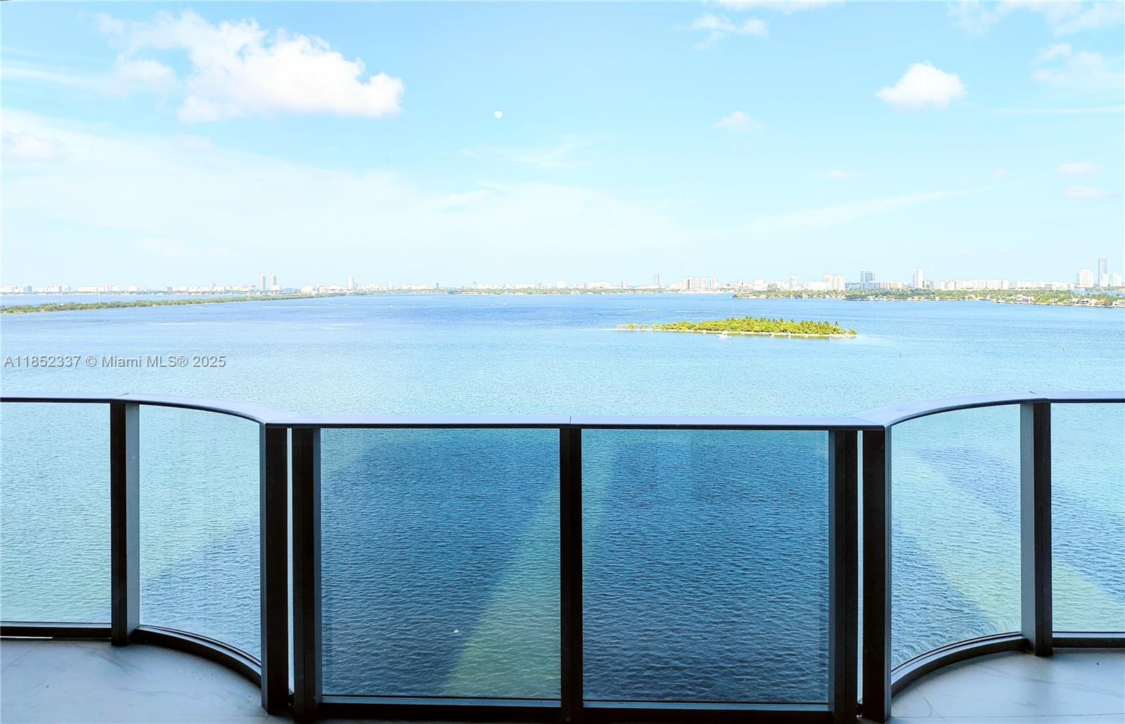 700 NE 24 Street #1502, Miami, FL, 33137 - Investment Condo. Photo #1