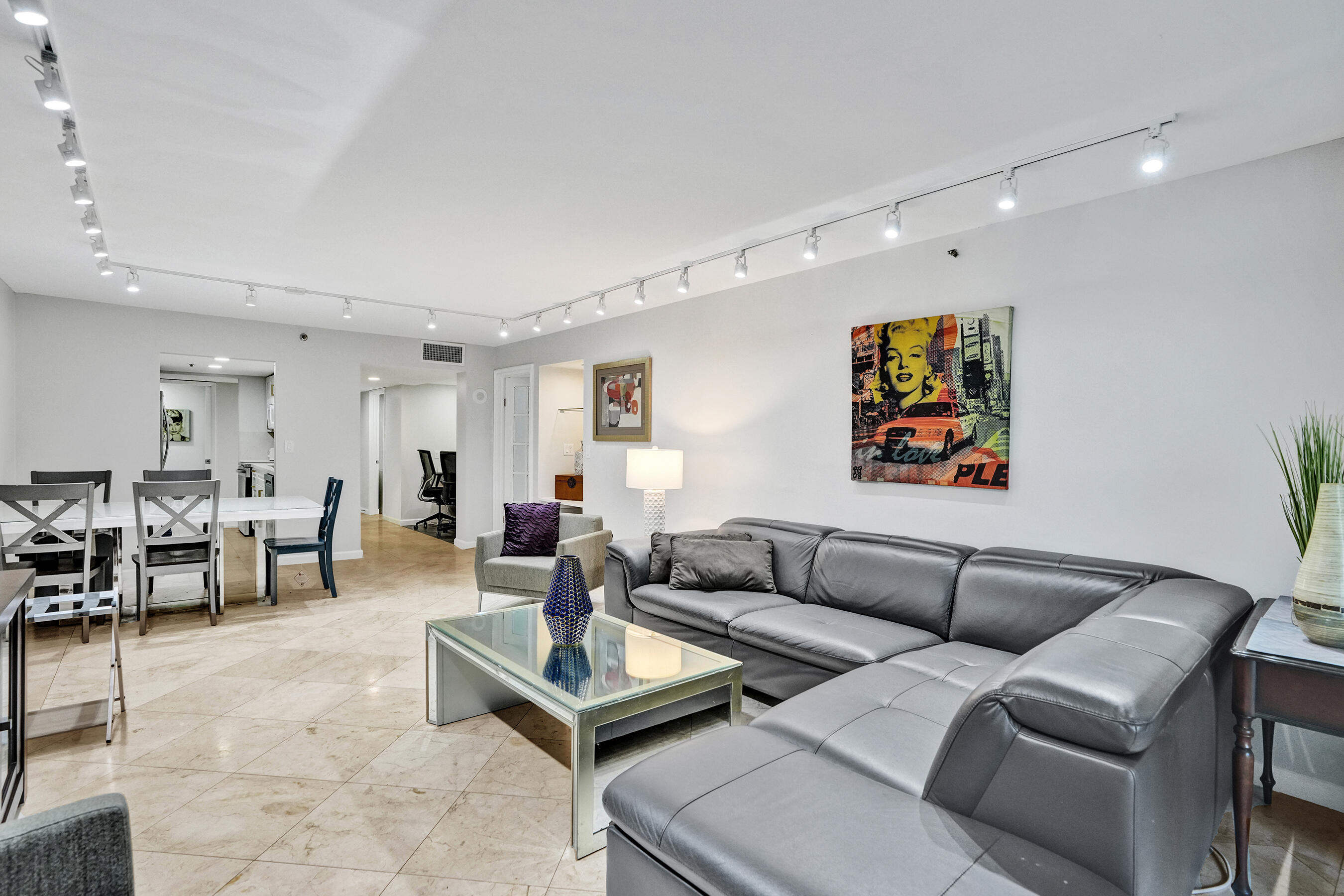1717 N Bayshore #a1041, Miami, FL, 33132 - Investment Condo. Photo #1