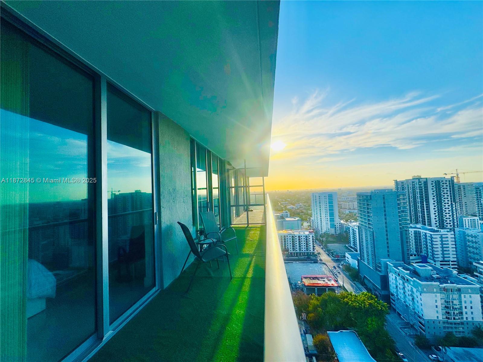 79 SW 12th St #3211-S, Miami, FL, 33130 - Investment Condo. Photo #1