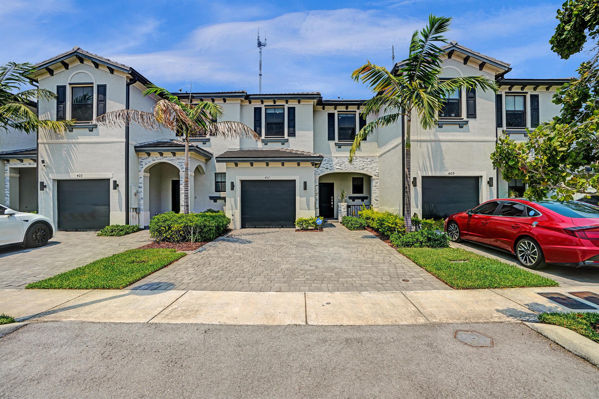 411 NW 204 Street, Miami, FL, 33169 - Investment Single Family Home. Photo #1