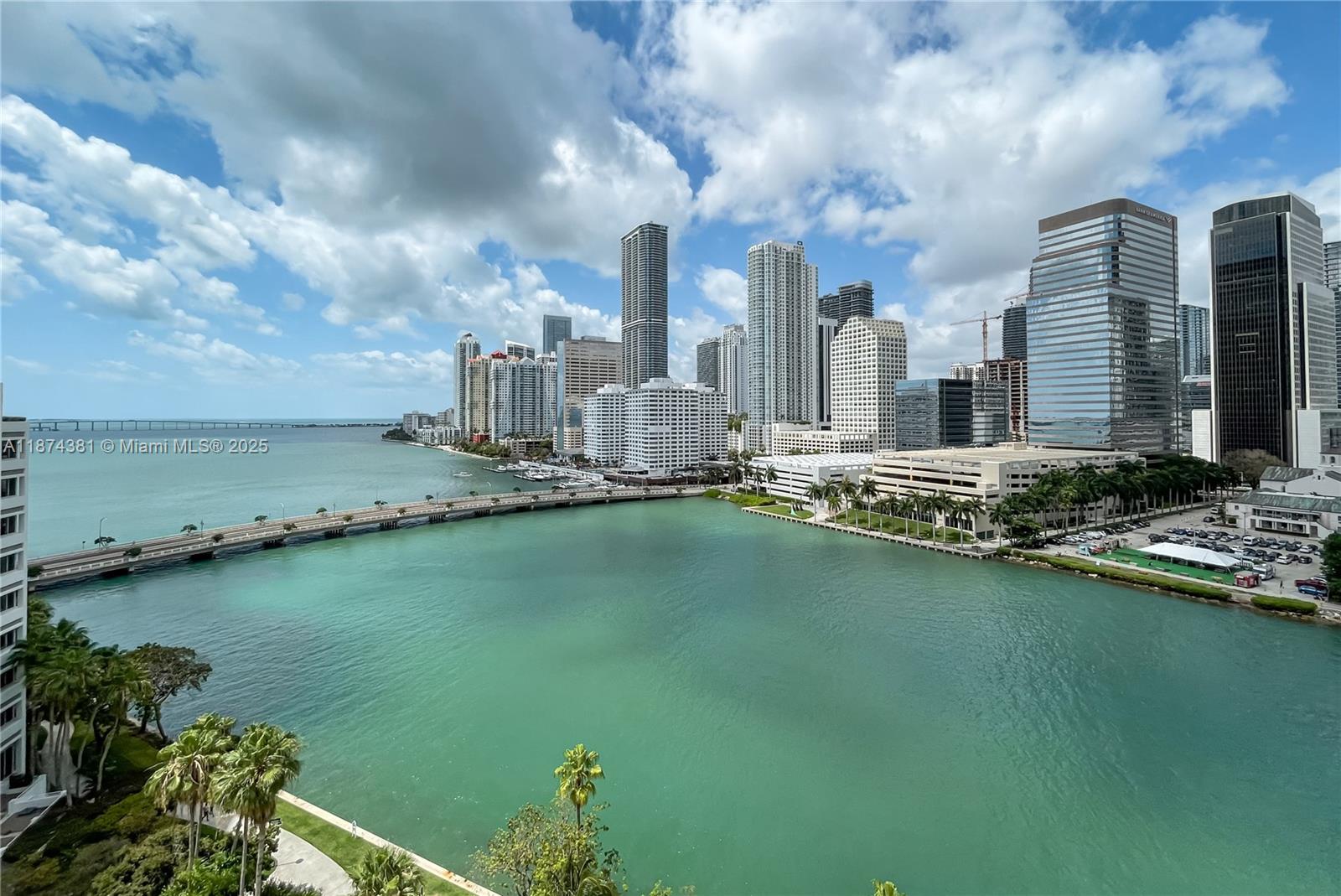 701 Brickell Key Blvd #1512, Miami, FL, 33131 - Investment Condo. Photo #1