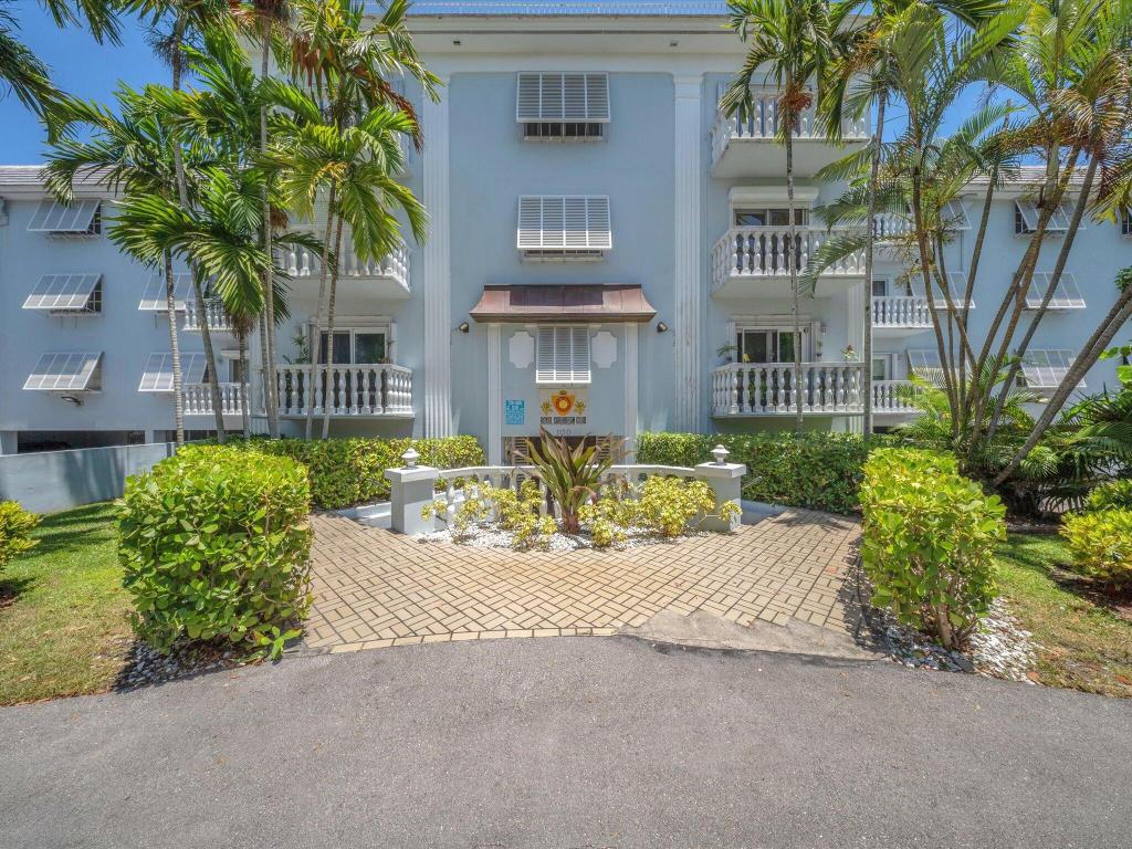 1150 Madruga #C302, Miami, FL, 33146 - Investment Condo. Photo #1