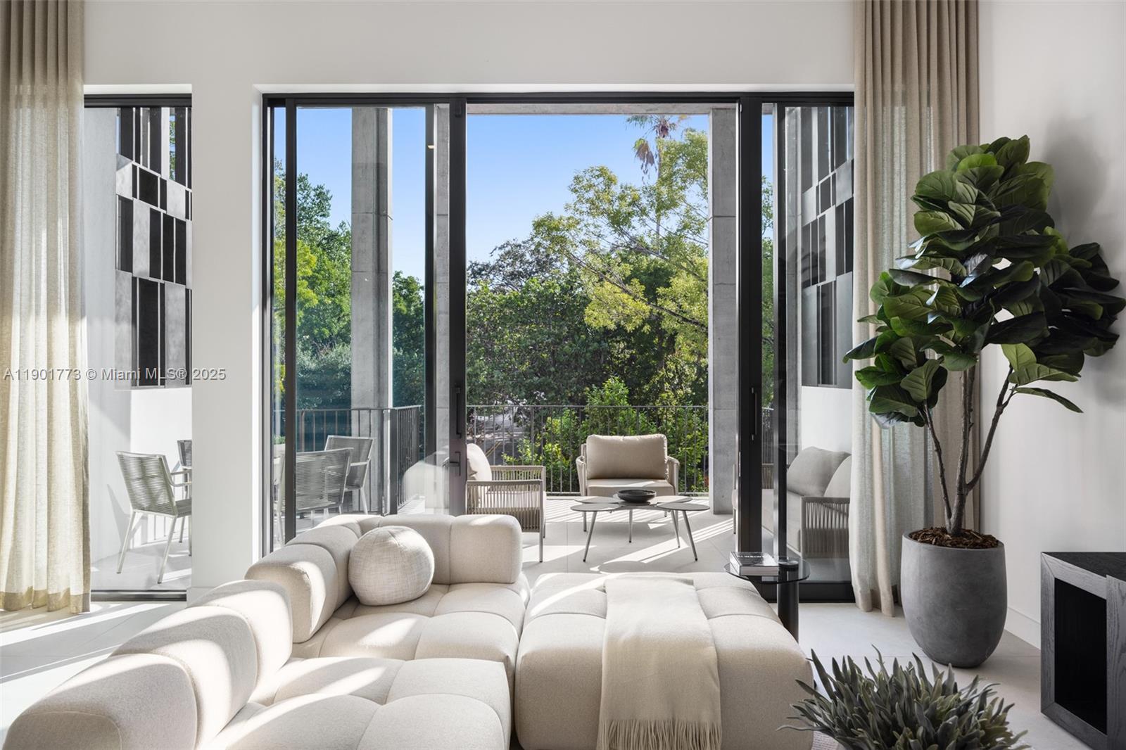 84 SW 28th Rd #7, Miami, FL, 33129 - Investment Townhome. Photo #1