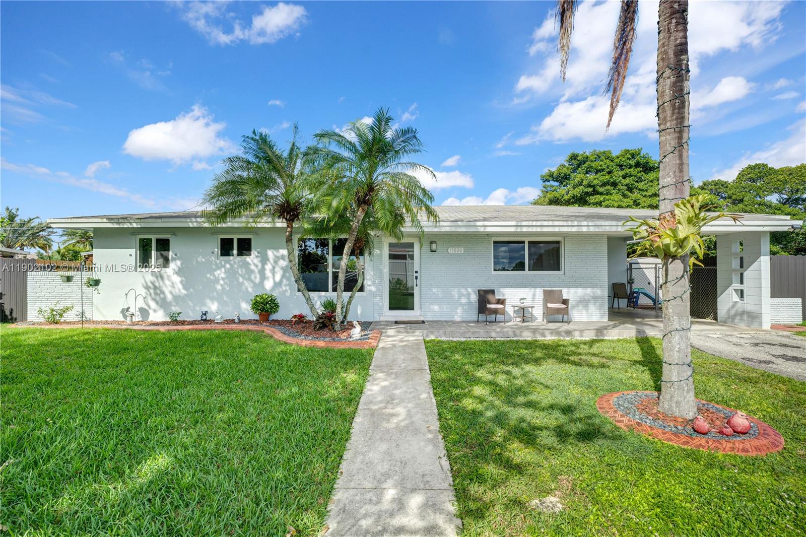 17020 SW 118th Pl, Miami, FL, 33177 - Investment Single Family Home. Photo #1
