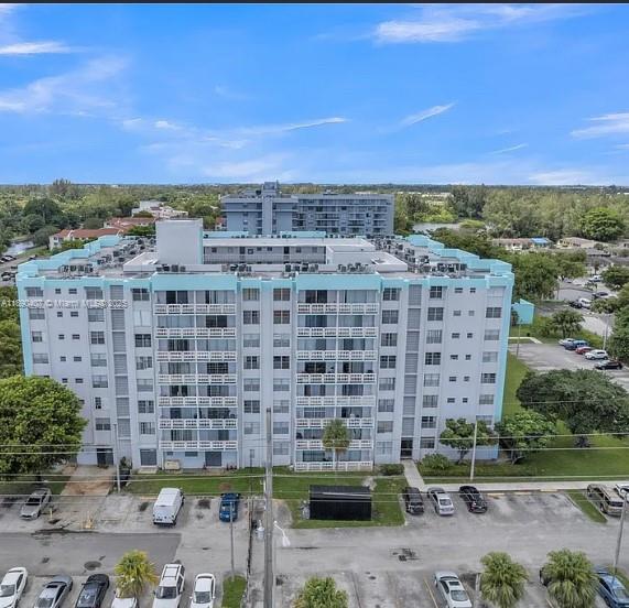 15600 NW 7th Ave #515, Miami, FL, 33169 - Investment Condo. Photo #1