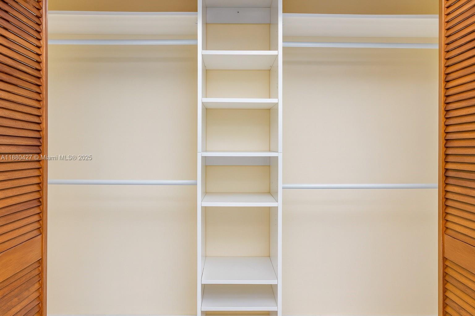 Condominium in Sunny Isles Beach - Photo 10