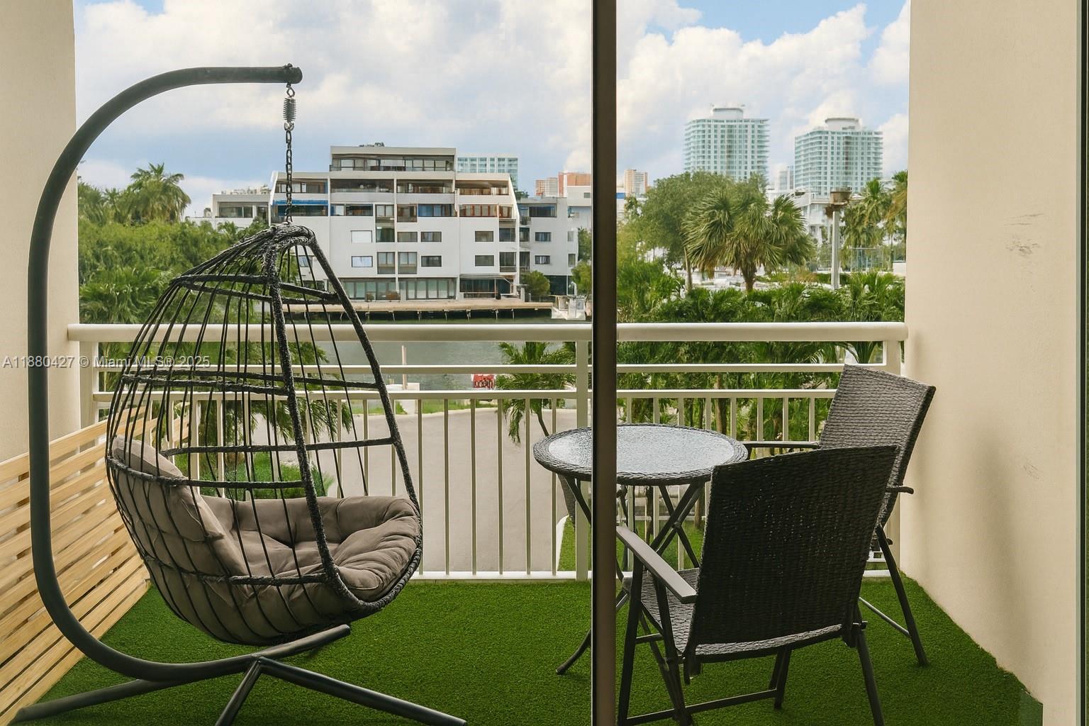 Condominium in Sunny Isles Beach - Photo 4
