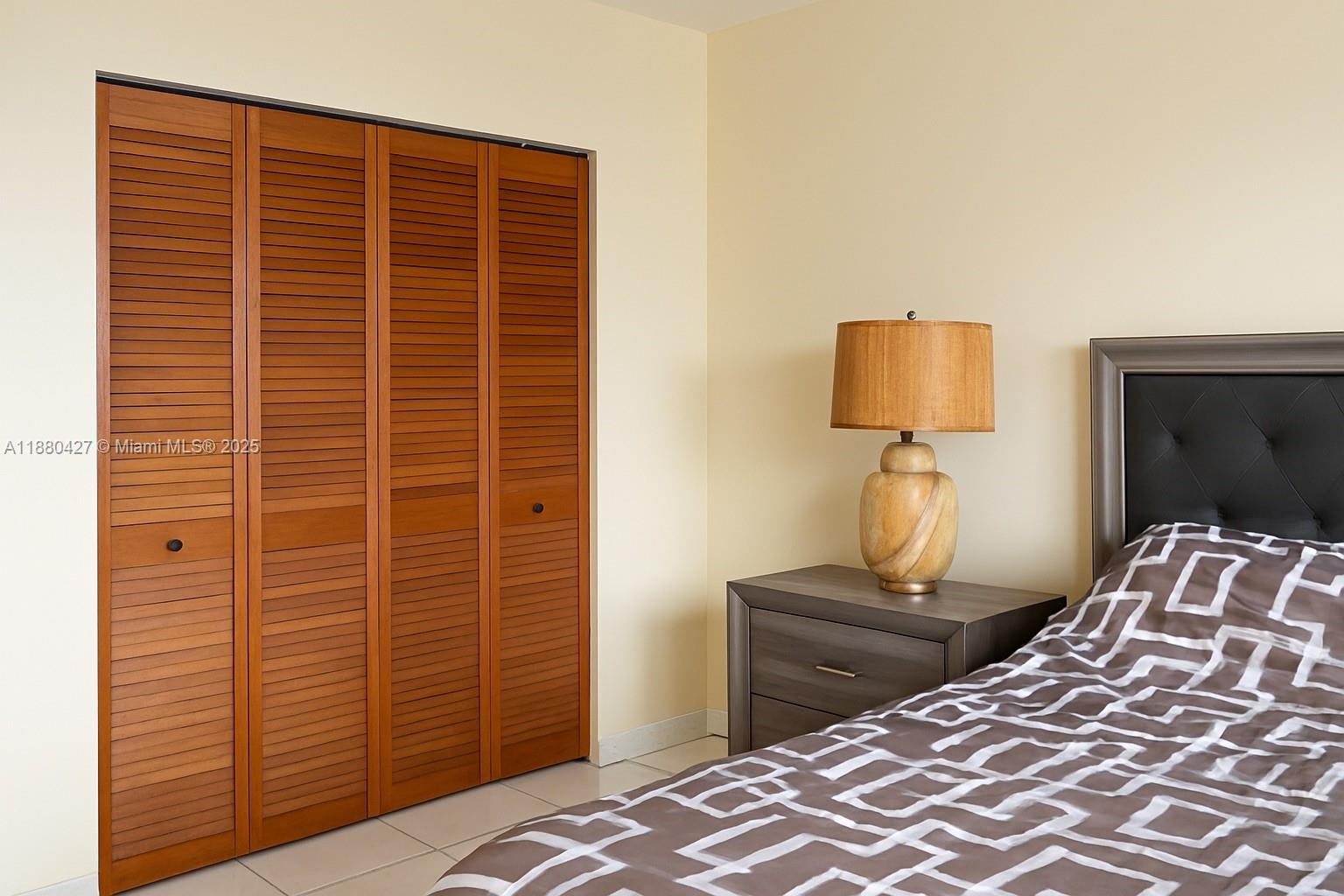 Condominium in Sunny Isles Beach - Photo 9
