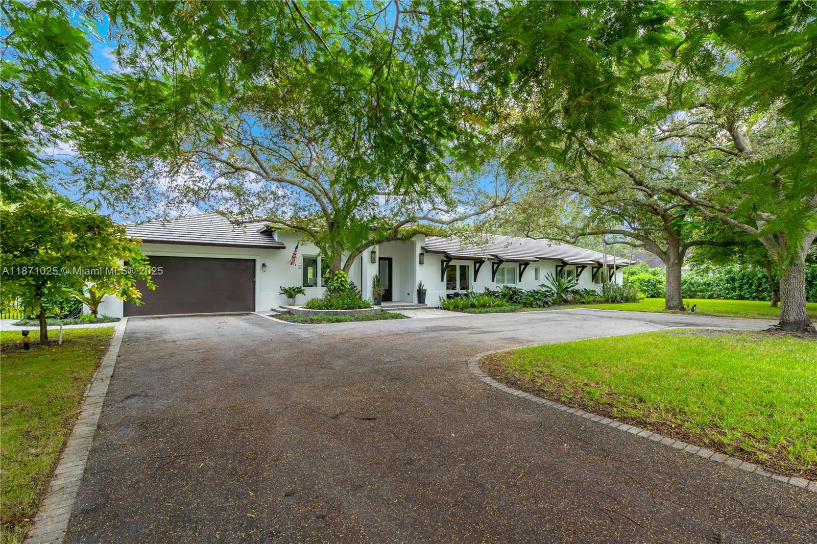 11835 SW 91st Ave, Miami, FL, 33176 - Investment Single Family Home. Photo #1
