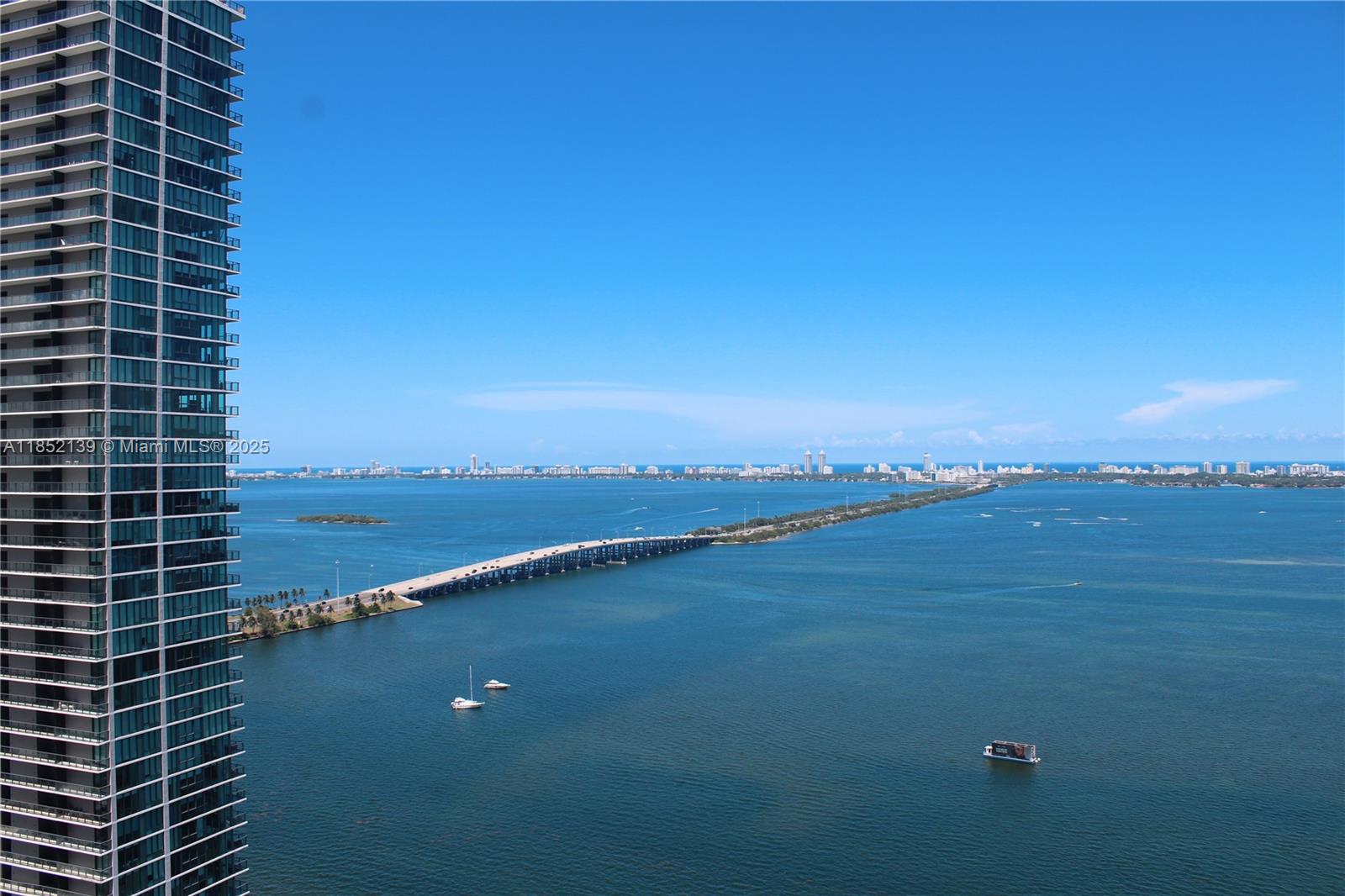 480 NE 31st St #3301, Miami, FL, 33137 - Investment Condo. Photo #1