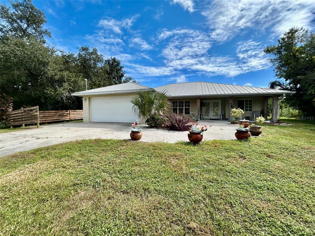Single Family Residence in Port Charlotte - Photo 3