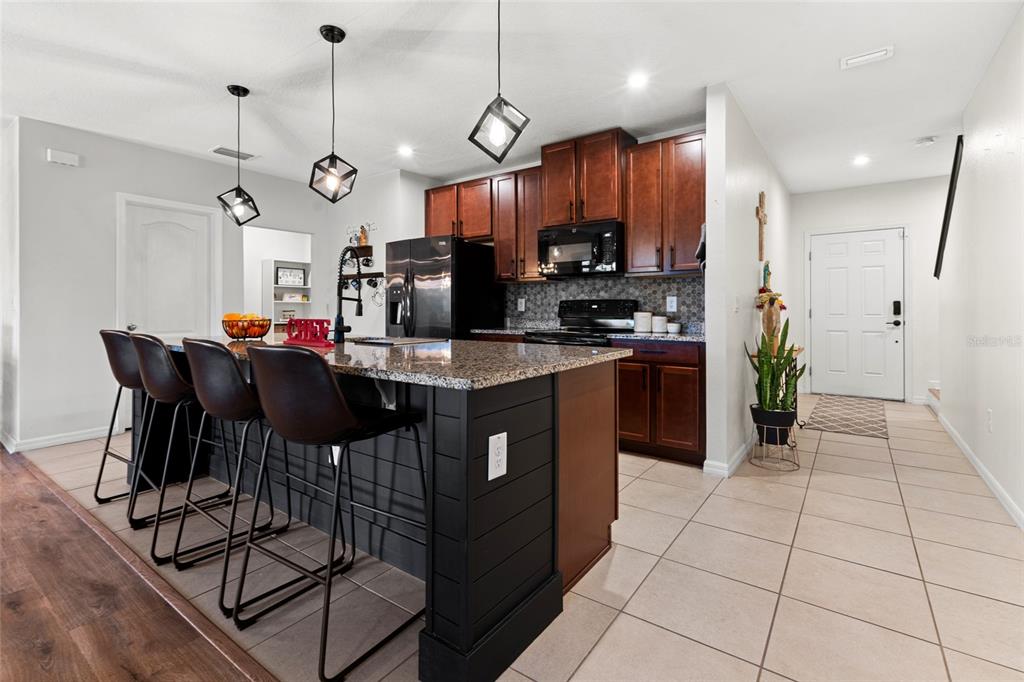 Single Family Residence in Land O Lakes - Photo 8