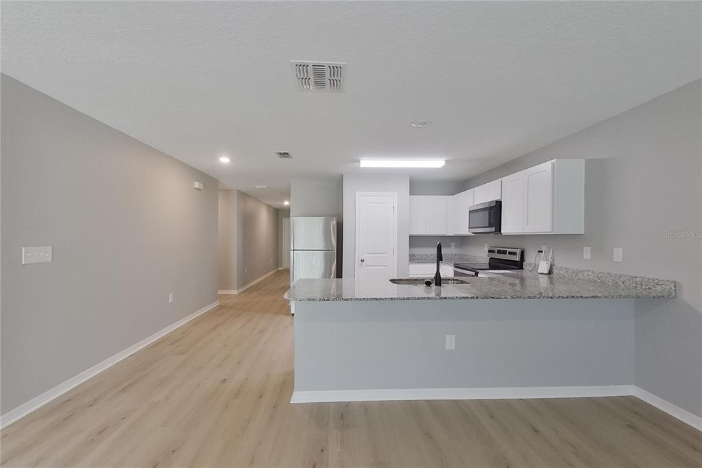 Single Family Residence in Citrus Springs - Photo 7