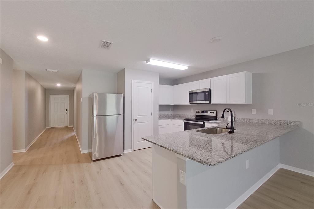 Single Family Residence in Citrus Springs - Photo 8