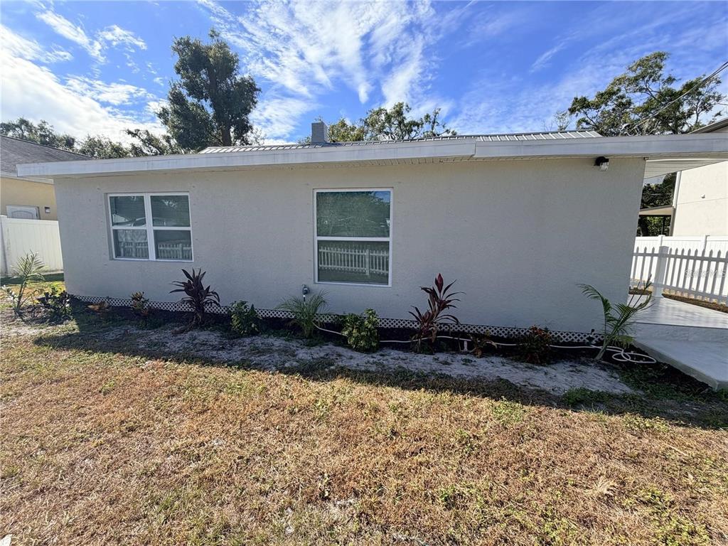 Single Family Residence in Tampa - Photo 4